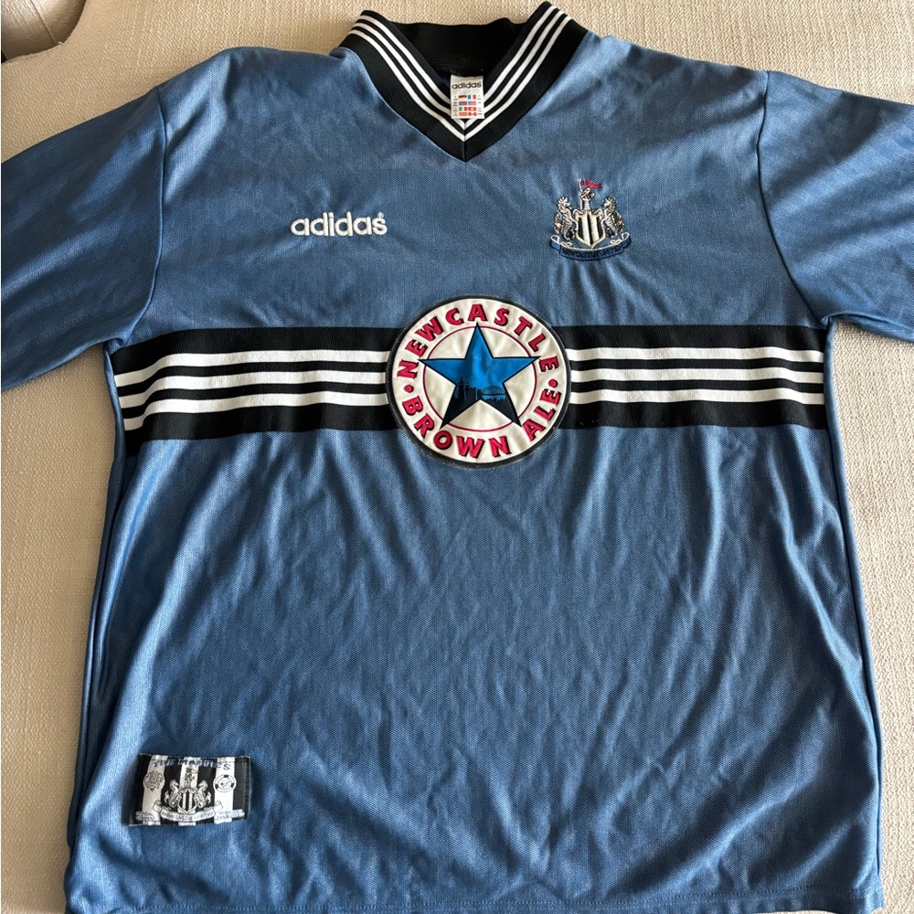 Newcastle United 1996/1997 away jersey